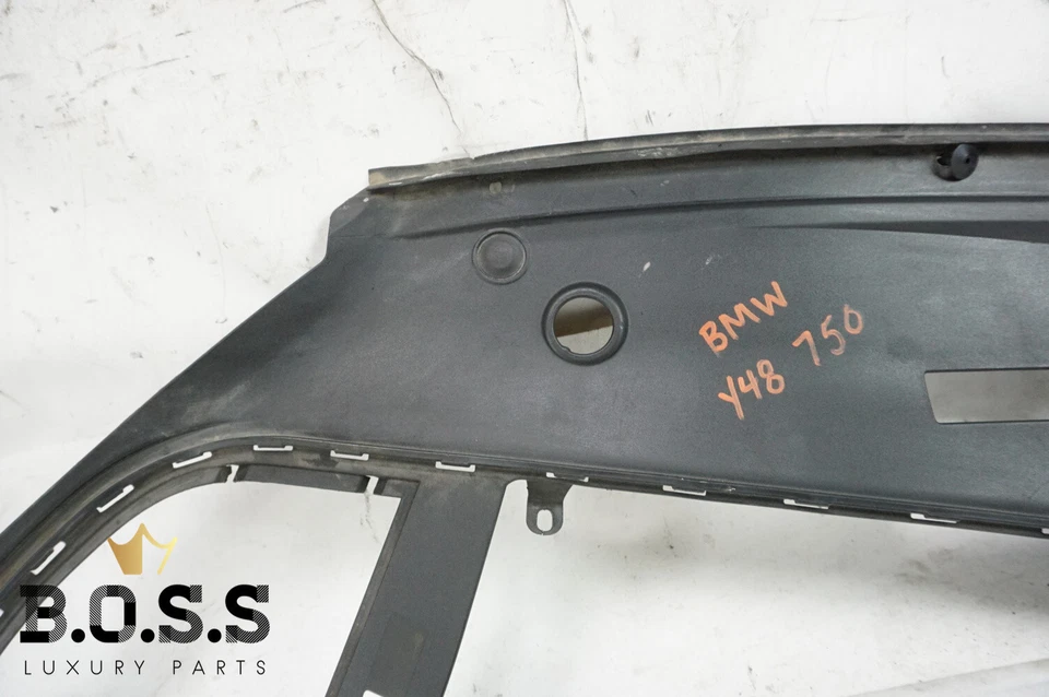 Panel de cubierta de bahía de motor derecho BMW 740I 2010-2015 7019802 FABRICANTE DE EQUIPOS ORIGINALES Foto 2 de 4