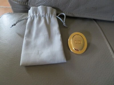 broche dior dans sa pochette - Photo 1/4
