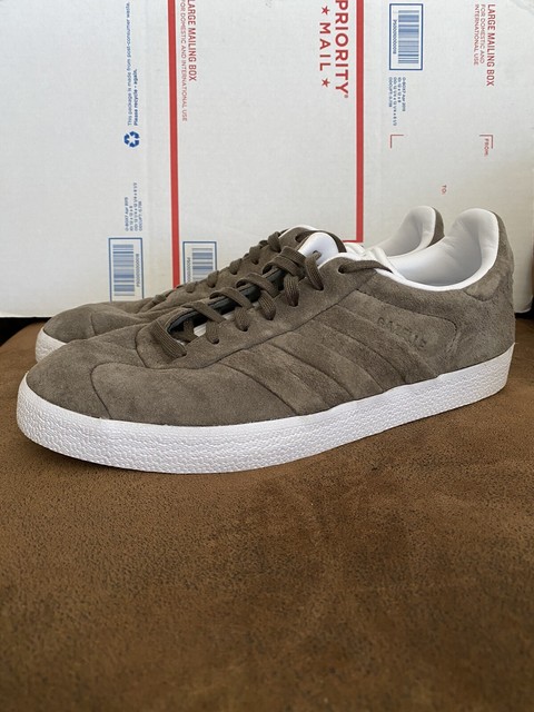 adidas gazelle mens olive green