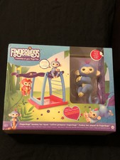 fingerlings 2 monkey play set
