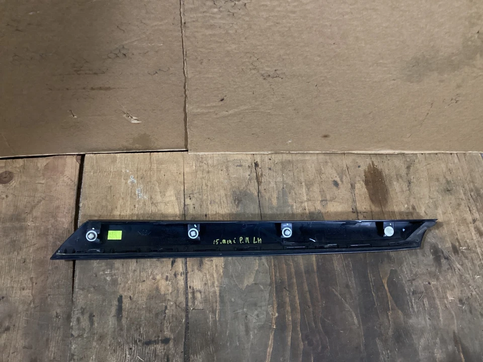 Mini Cooper Paceman 2013-2016 moldura de parabrisas delantero izquierdo 41400002 OEM. Foto 4 de 4