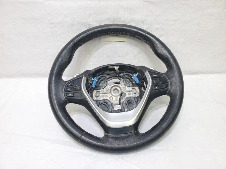 BMW 335i xDrive 2013-2016 volante con palancas de cambio cuero 9218380-02 Foto 3 de 4