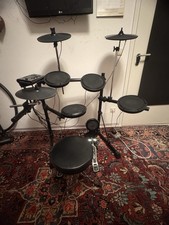 Millenium MPS-200 E-Drum Set / Elektronisches Schlagzeug komplett mit Hocker