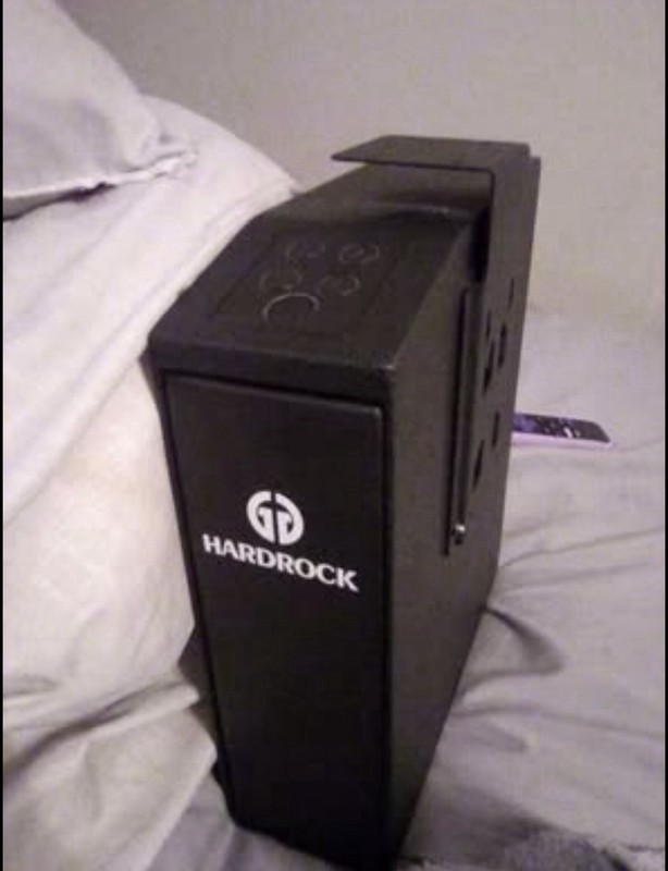 Hardrock Black pistol safe 