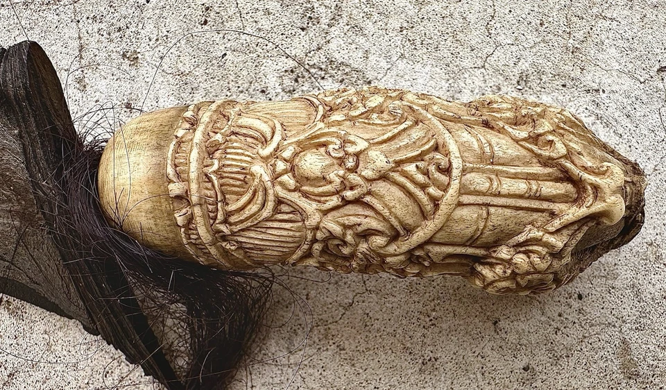 Antiguo 9 Luk Kris de Borneo - Talla MUY detallada en el mango + Mechón de pelo largo Foto 4 de 4