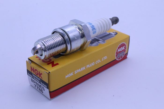 NGK NGK 7788 BPR9ES SPARK PLUG 7788