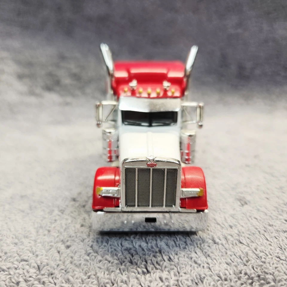 DCP DC WhtRed Peterbilt 379 Mid Roof Sleeper W/ Transcraft Step Deck Trailer. - Image 3 of 4