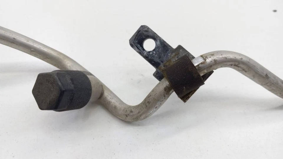 Línea de manguera de aire acondicionado Ford Fusion 2012 2011 2010 2009 2008 Foto 4 de 4