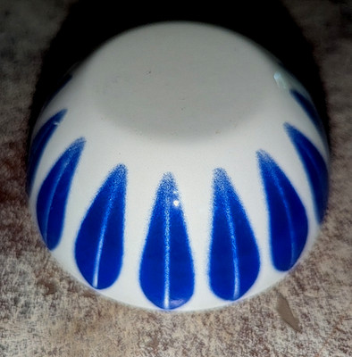 Cathrineholm Norway 4  Enamelware Cobalt BLUE On White Lotus Bowl