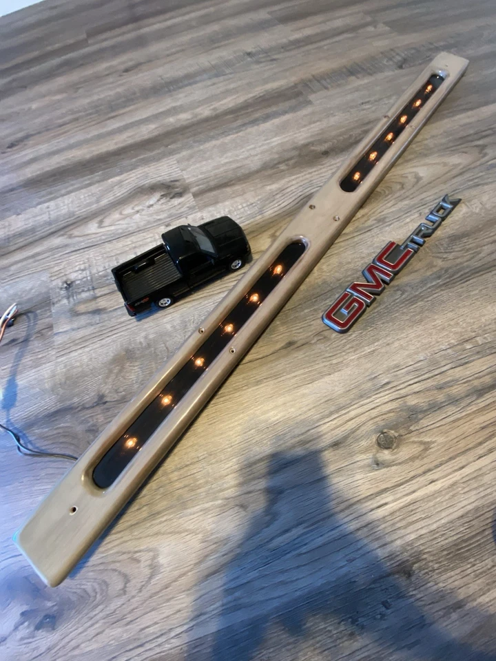 88-98chevy/gmc Obs 🚂Choo Choo grano de madera personalizado con luz (46x3)  Foto 4 de 4