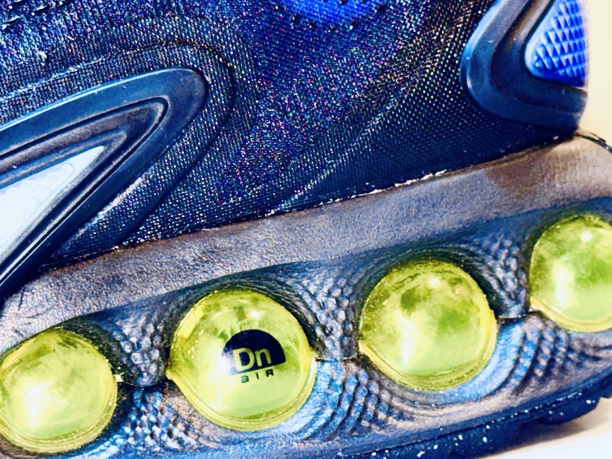 Size 11.5 - Nike Air Max DN SE Sky Blue Chamois — product photo 6 of 13