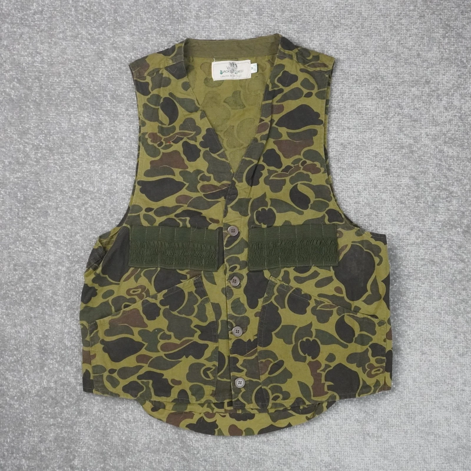 Vintage Black Sheep Camo Hunting Fishing Mens Medium Multicolor Sleeveless Vest