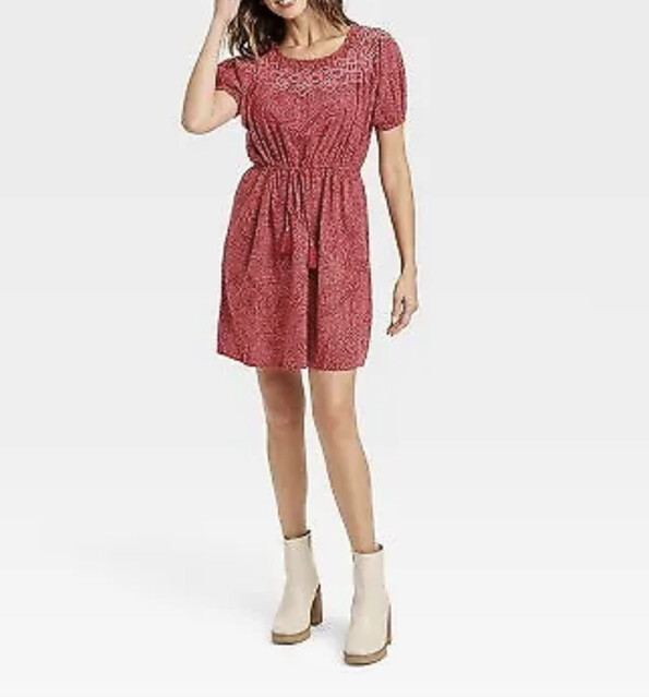 Womens Knox Rose Short Sleeve Embroidered Dress Blush Print S Retail $30 Womens Knox Rose Short Sleeve Embroidered Dress Blush Print S Retail $30