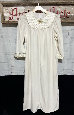 Vintage Cream Colored Full Length Night Gown Ladies Size L 16-18 Sears Cachet 