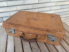 VALIGIA IN CUOIO BEAUTY CASE VINTAGE  CON ALCUNI ACCESSORI