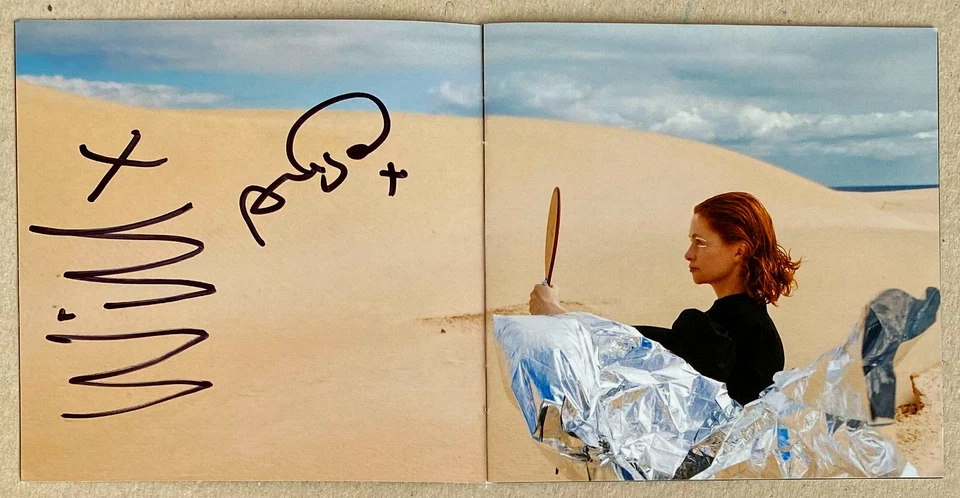 GOLDFRAPP * SILVER EYE * 10 TRK CD w/ SIGNED BOOKLET + POSTCARDS * 1000 ONLY! - Image 3 of 4