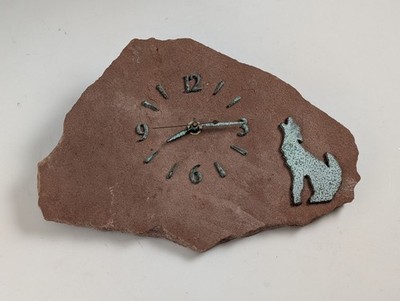 Vintage Southwest Red Flagstone Wolf Wall Clock Rustic Folk Art Quartz AS-IS