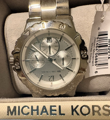 Michael Kors Women's Silver Quartz Multi-Dial Date chrono stainless steel Watch