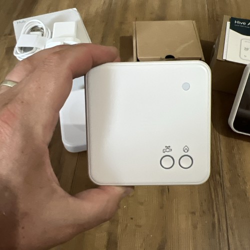 Hive SLT3d Active Heating Thermostat & Dual SLR2d Receiver & Hive Hub. FULL SET - Picture 6 of 24