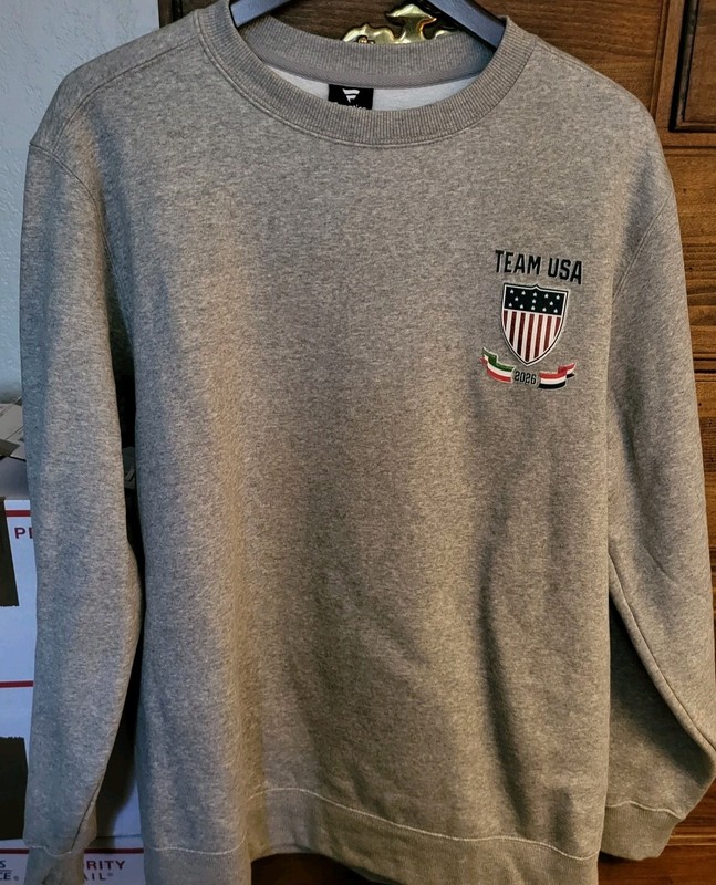 *NEW* 2026 Olympics Team USA Sweatshirt Gray Fanatics Size XL NWOT 