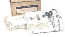 HONEYWELL 30454975-503 SERVO PLATE ASSEMBLY INCOMPLETE 30454975503