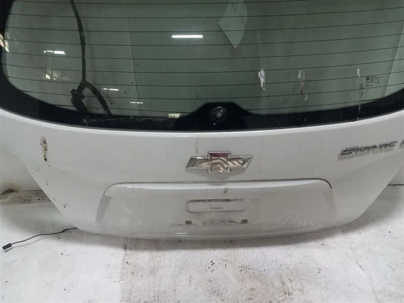 Puerta trasera con tapa para Chevrolet Sonic 2012-2018 Foto 3 de 4