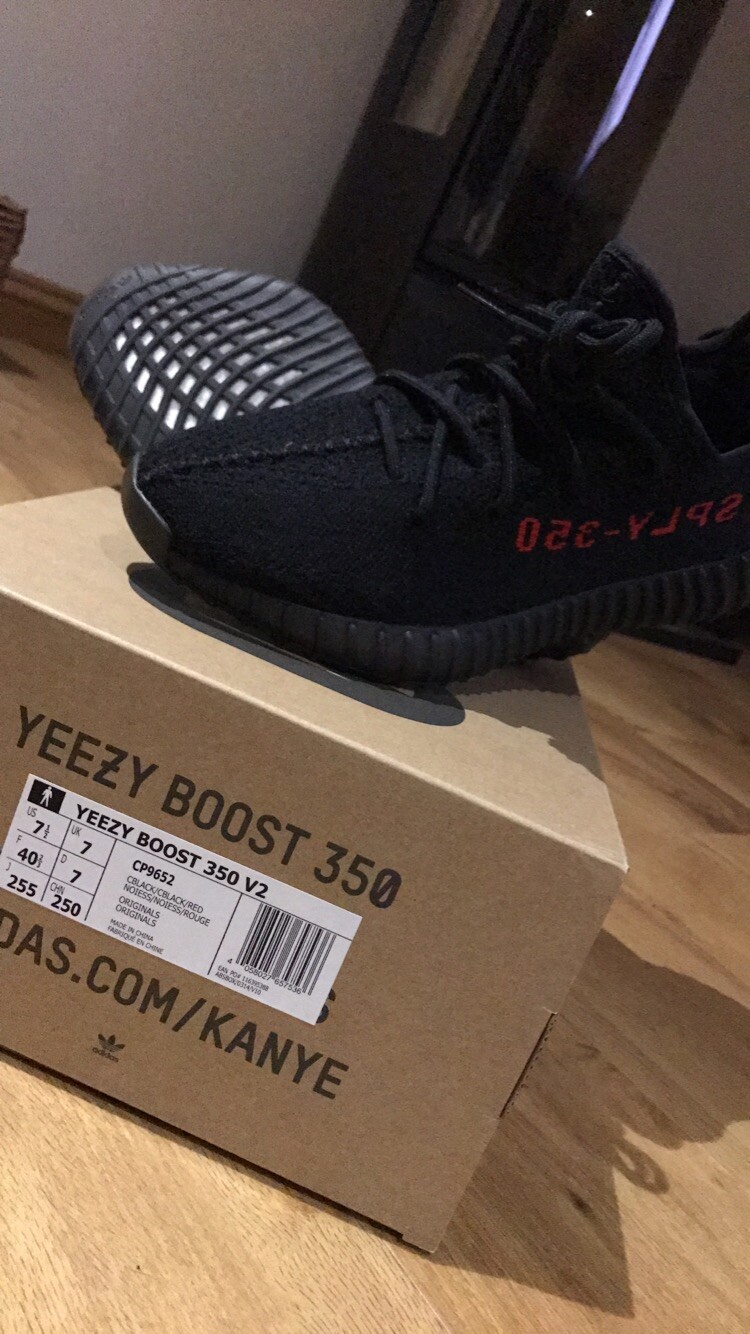 Adidas Originals x Kanye West - Yeezy Boost 350 V2 - Size: UK 7.5 Black/Red BRED image 3