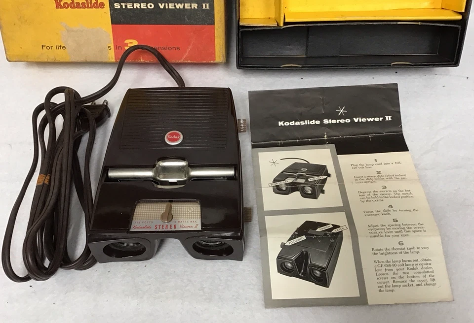 Kodak Kodaslide Stereo Viewer II Kodaslide + Stereo Realist Slide Case - Image 3 of 4