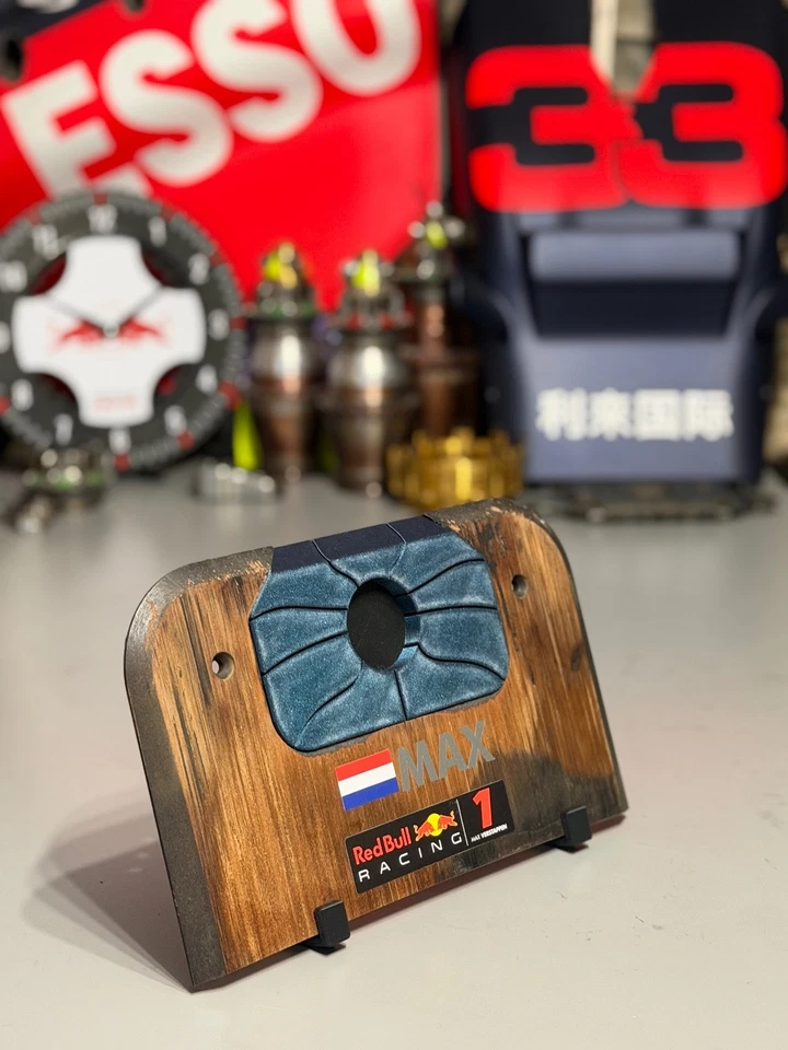 MAX VERSTAPPEN F1 MEMORABILIA RACE USED PLANK RED BULL RACING WORLD CHAMPION 309 — 第 4/4 张图片