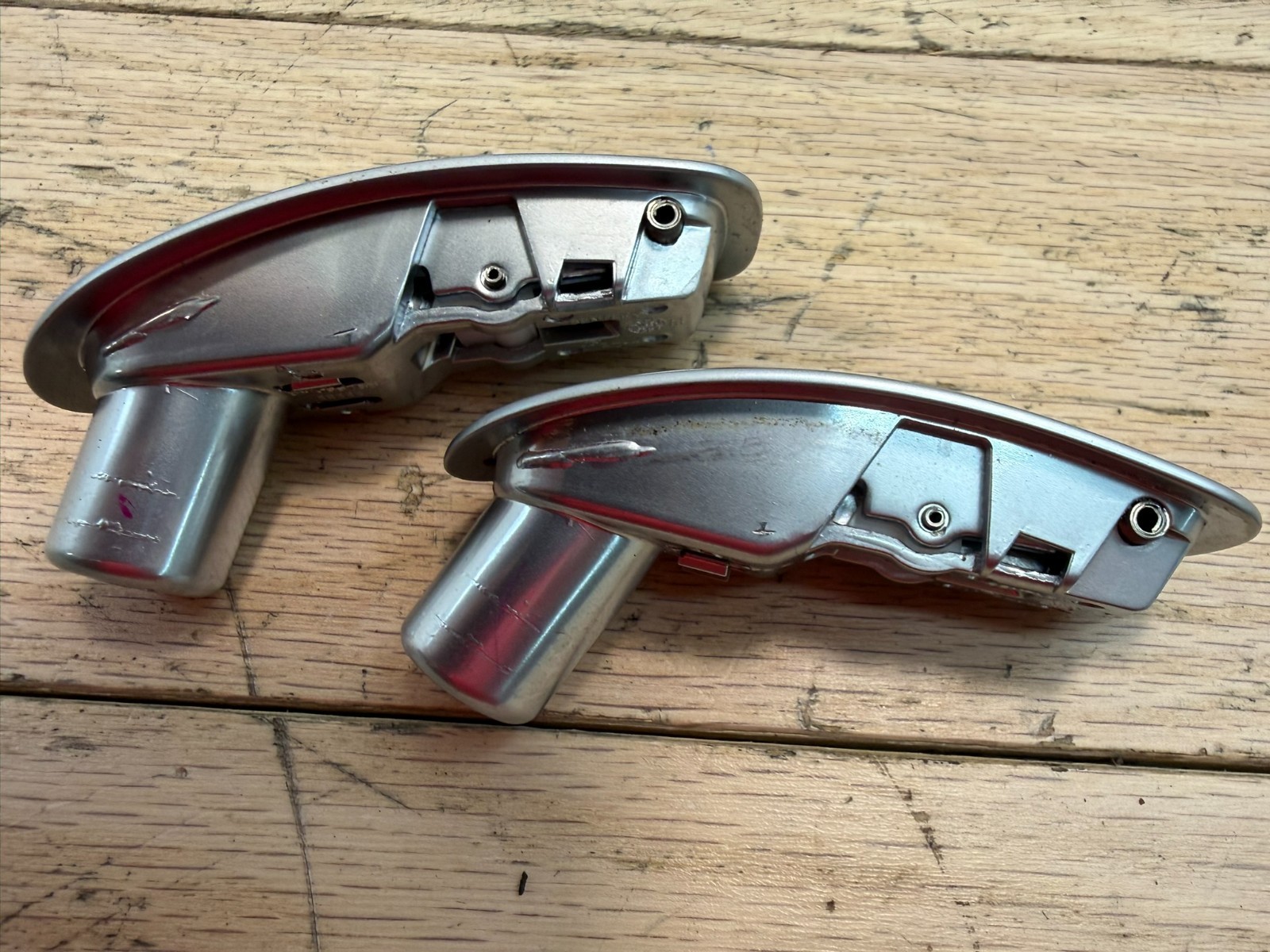 2013 Bentley Continental GT OEM LEFT & RIGHT COAT HOOK SET 3W0857633F