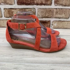 Sofft Innis Women’s 7.5 M Leather Sandals Burnt Orange Red Low Wedge Comfort EUC