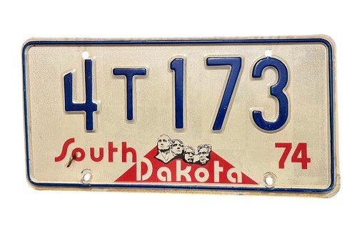 South Dakota Truck License Plate 1974 Mt Rushmore 4T 173 Vintage Red White Blue