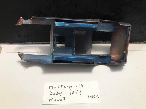 AMT 1/25 VINTAGE 1960’S MUSTANG. F/C NUR KAROSSERIE GEBRAUCHT SCHMUTZIG WIE BESEHEN UM 1960’er - Bild 5 von 7