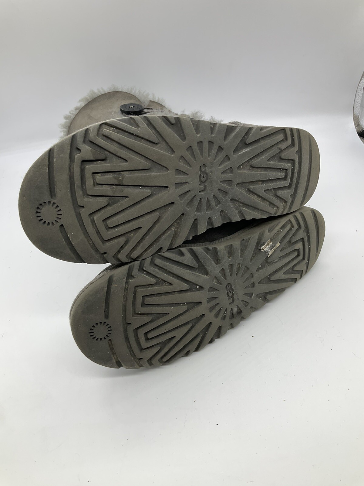 UGG BAILEY TRIPLE BAILEY BUTTON BOOTS - image 4