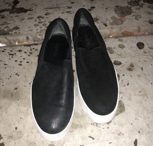 vince warren slip on