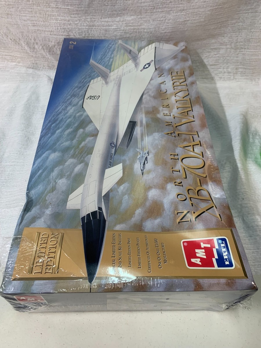 AMT XB-70A-1 Valkyrie 1/72モデルキット $_57.JPG?set_id=880000500F