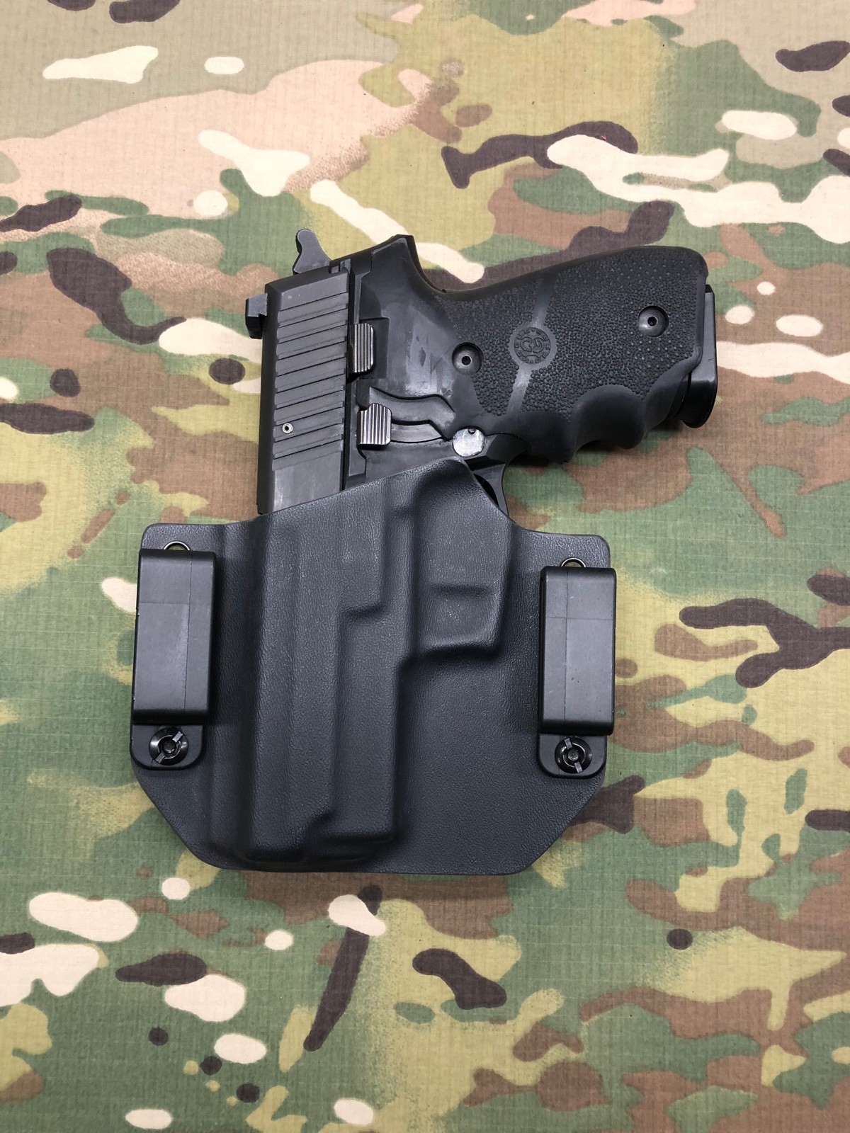 Black Kydex Holster for SIG P229R 