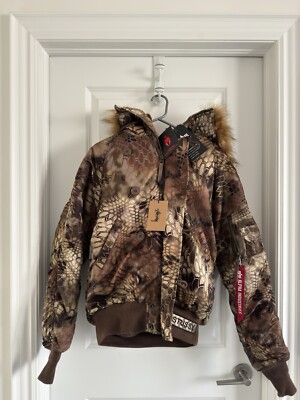 STUSSY X ALPHA INDUSTRIES CAMO N2B JACKET MEDIUM BRAND NEW WIRH