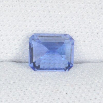 0.81 ct TOP LUSTROUS AA