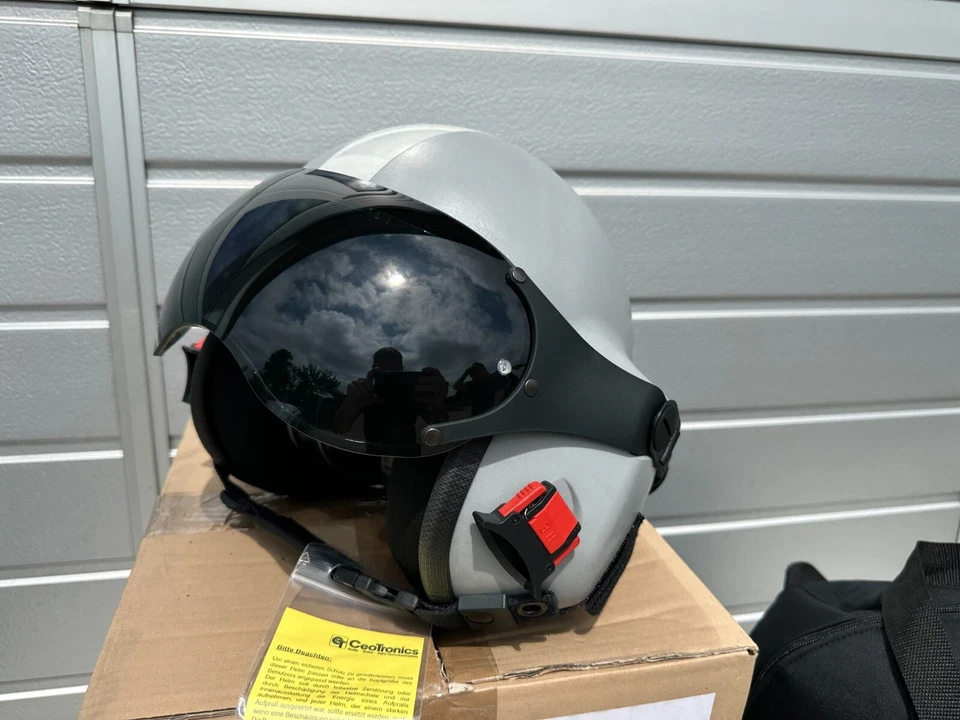 NEU Bundeswehr Pilotenhelm Lärmschutzhelm Militär Nato Arbeitshelm Helm Marine - Bild 3 von 4