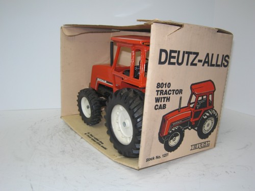 1/16 DEUTZ-ALLIS 8010 MFWD w/WIDE REARS NIB - Picture 2 of 4