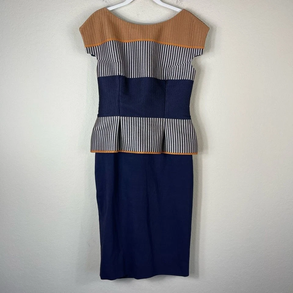 Vestido Lápiz Lela Rose Peplum Midi en Lana Azul Marino Talla 8 Foto 2 de 4