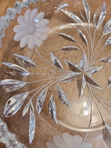 Cut Crystal Nappy Serving Dish with Etched Sunflowers - Picture 8 of 8