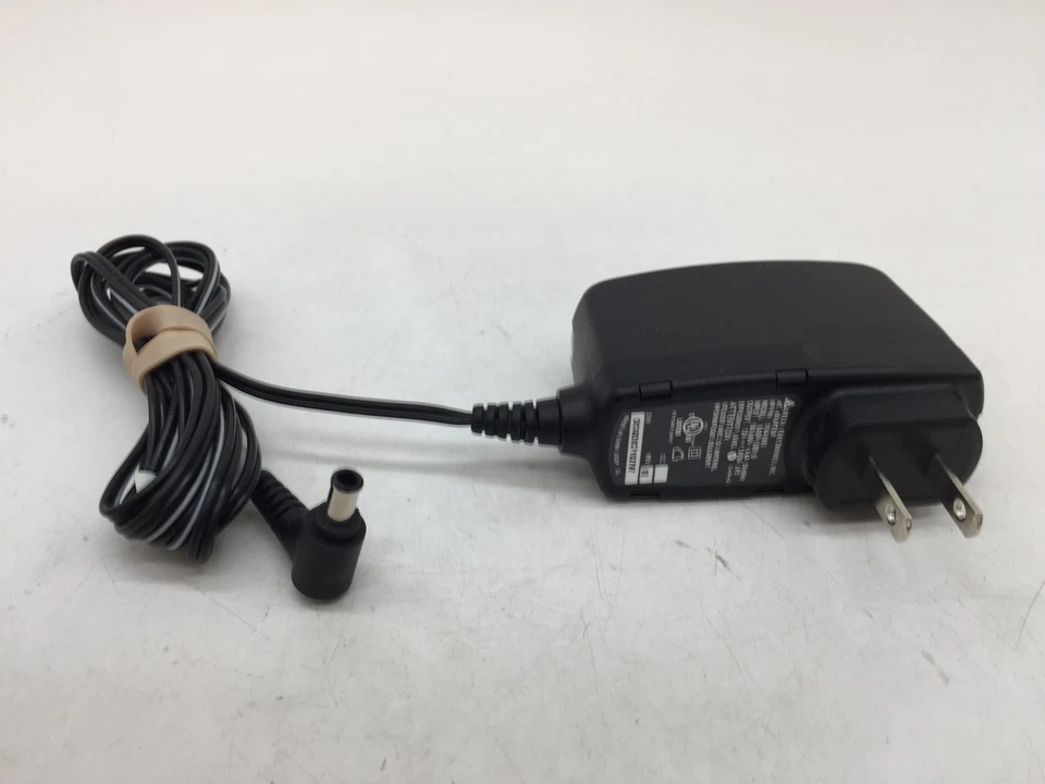 HP Hewlett Packard Networking 8 Port Switch Model RSVLC-1100 FREE S/H - Image 2 of 4