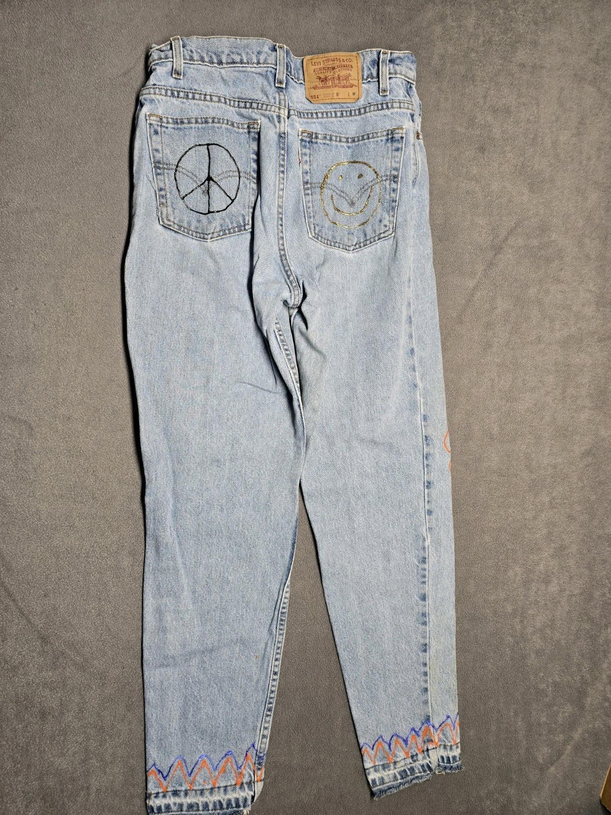 Vintage Levi's 551 Women's Size 12 Medium Relaxed Fit Tapered Leg Painted  thumbnail 14