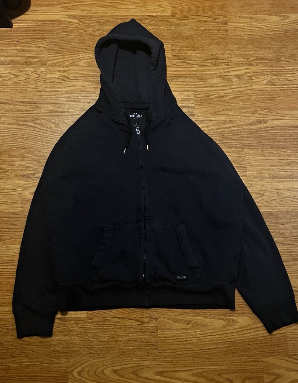 Hollister Men's Medium Black Full Zip Hoodie with Pockets