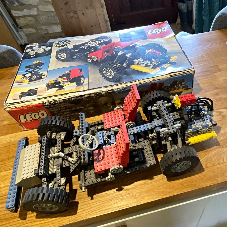 LEGO Technic 8860 Car Chassis, photo 1 of 5