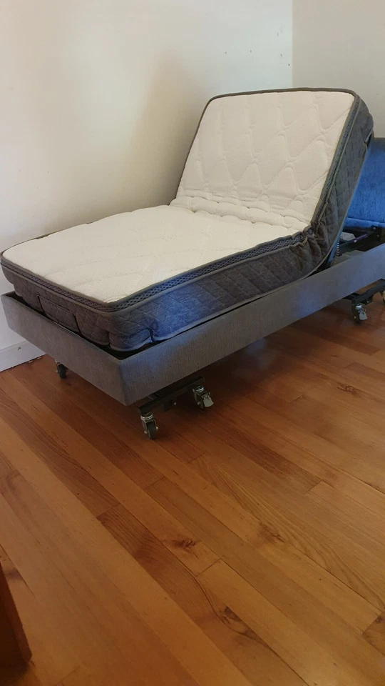 electric hospital HI LO bed - image 3 of 4