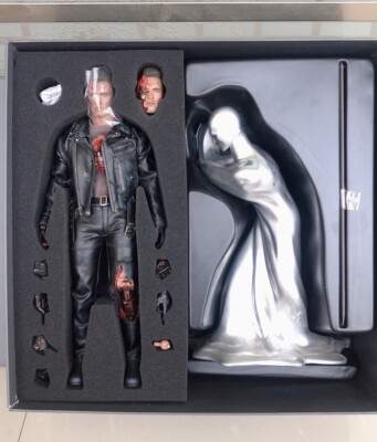 Hot Toys Terminator DX13 T-800 Battle Damaged Figure 1/6 | eBay