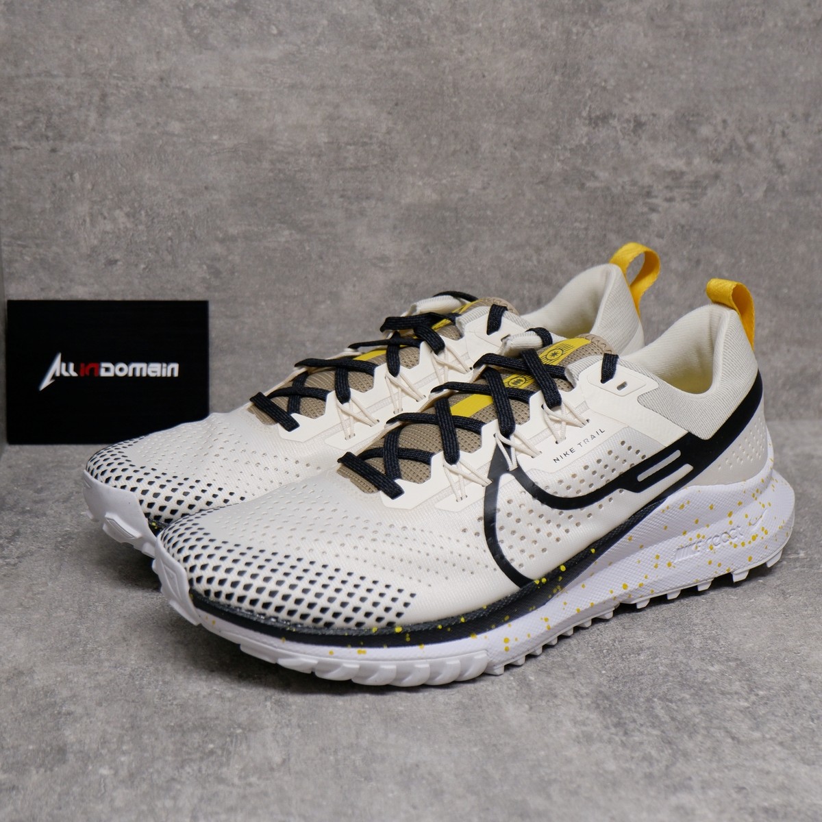 Level SS/New - Nike React Pegasus Trail 4 Low Pale Ivory Khaki